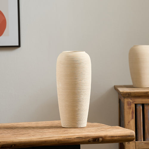 Dekorative Blumenkeramikvase Karnz