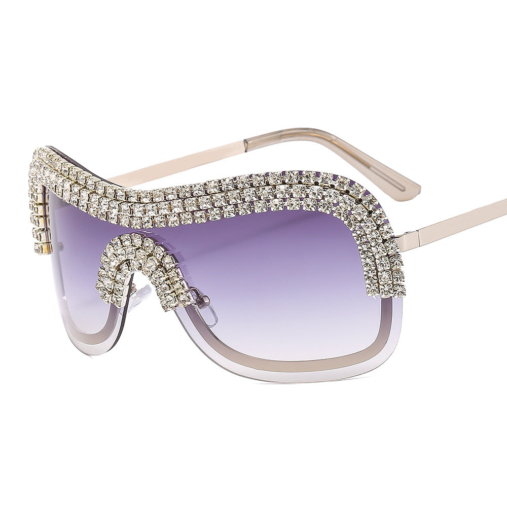 Damen Glamouröse Sonnenbrille mit funkelndem Strassrahmen Karnz