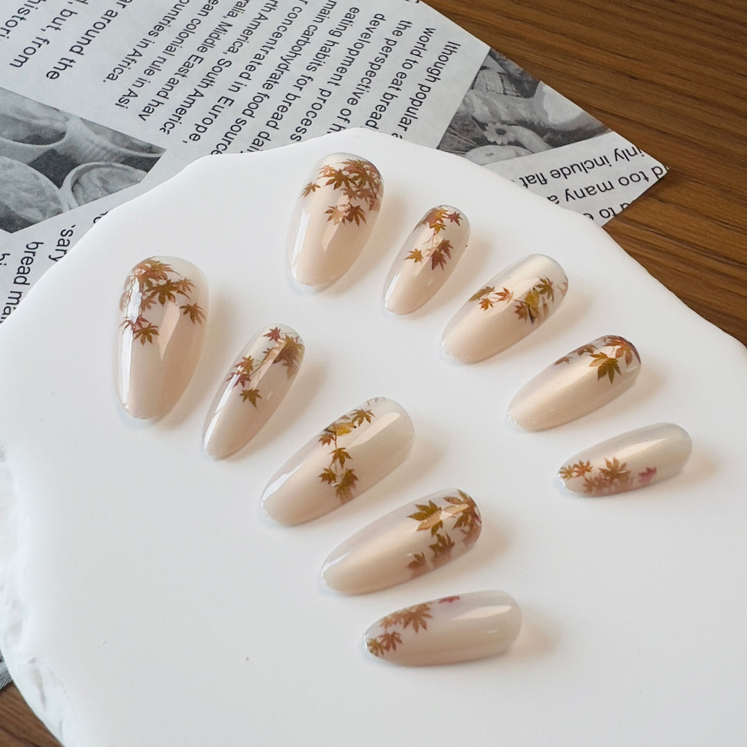 Elegantes herbstliches Nagelkunst-Set