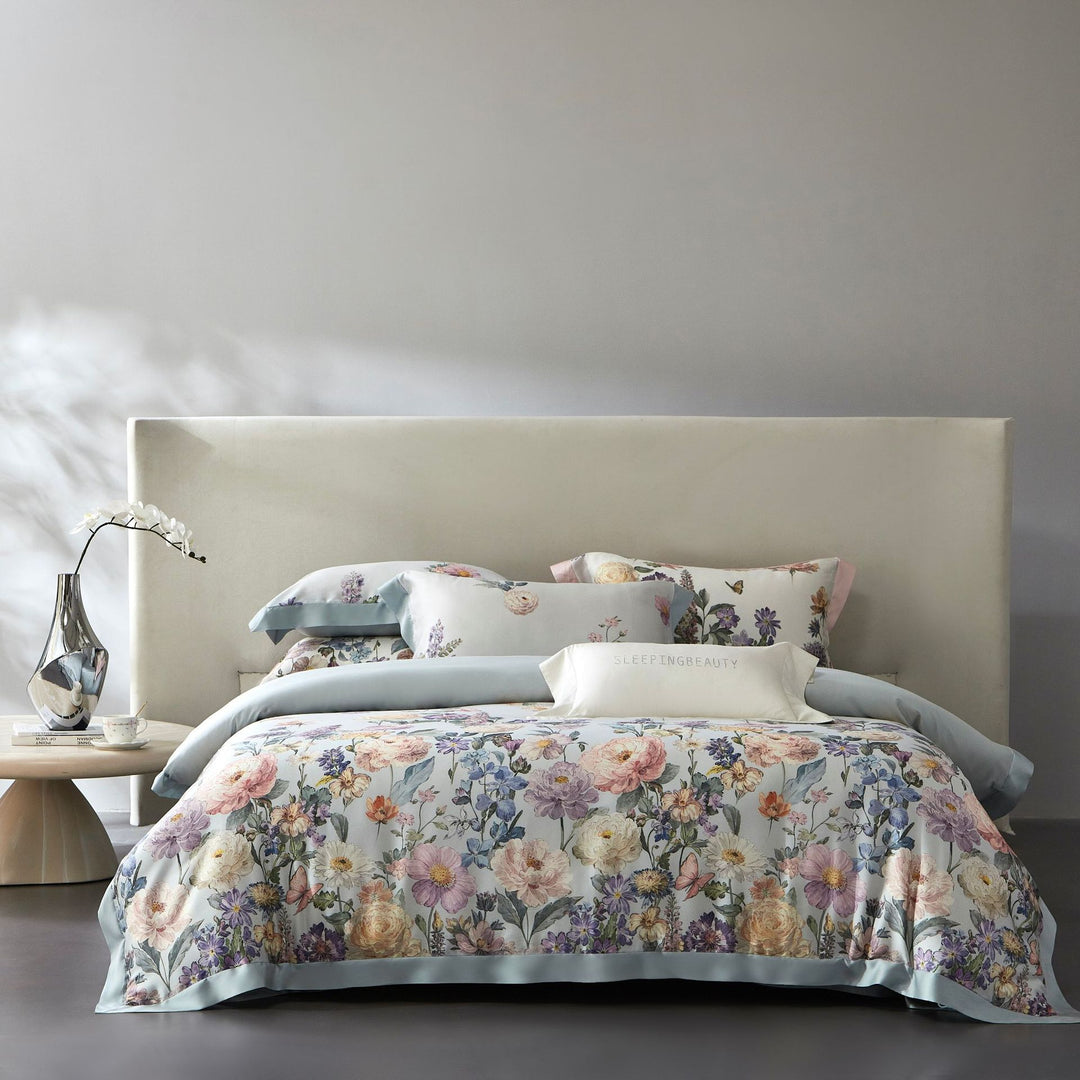Luxuriöses florales Baumwollbettbezug-Set mit Satinbesatz