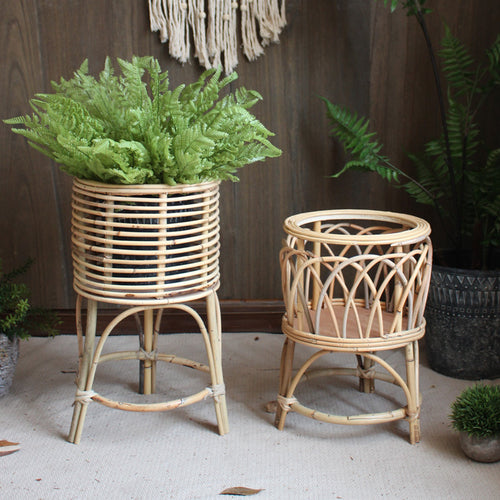 Pflanzenständer aus Rattan mit modernem Design Karnz