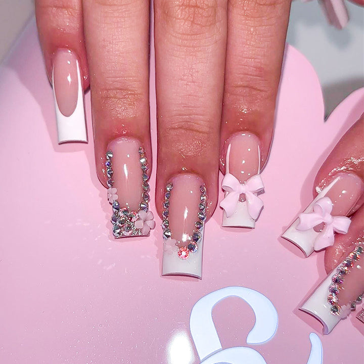 Dekorative Press-On Nageldesign Karnz