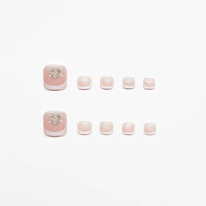 Kunstnagelset mit verspieltem Herzdesign Karnz