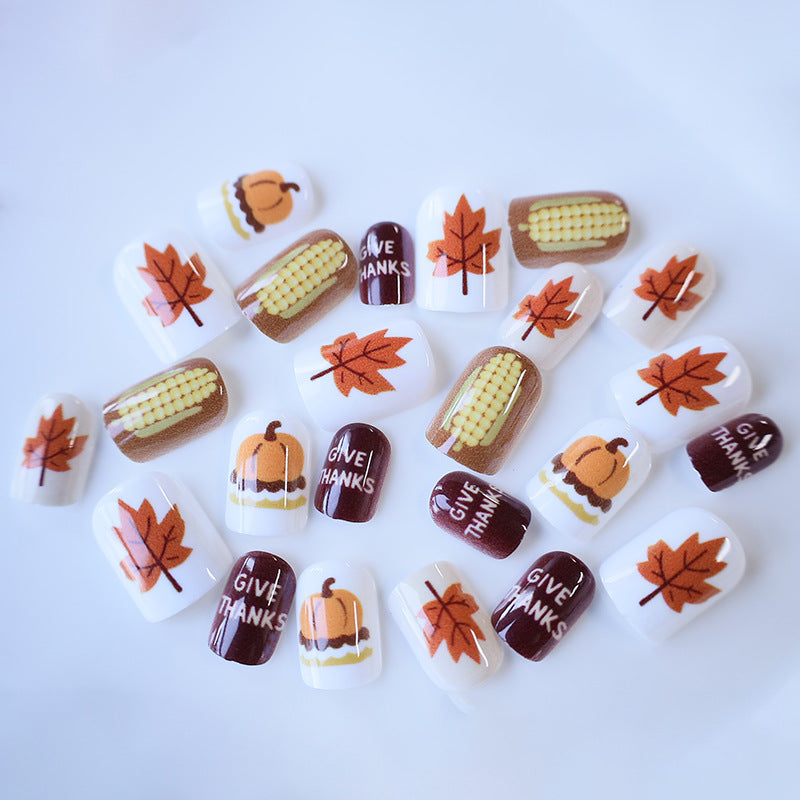 Herbst-inspiriertes Nagelkunst-Set Karnz