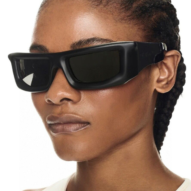 Damen sportliche Sonnenbrille mit modernem, robustem Design und UV-Schutz Karnz
