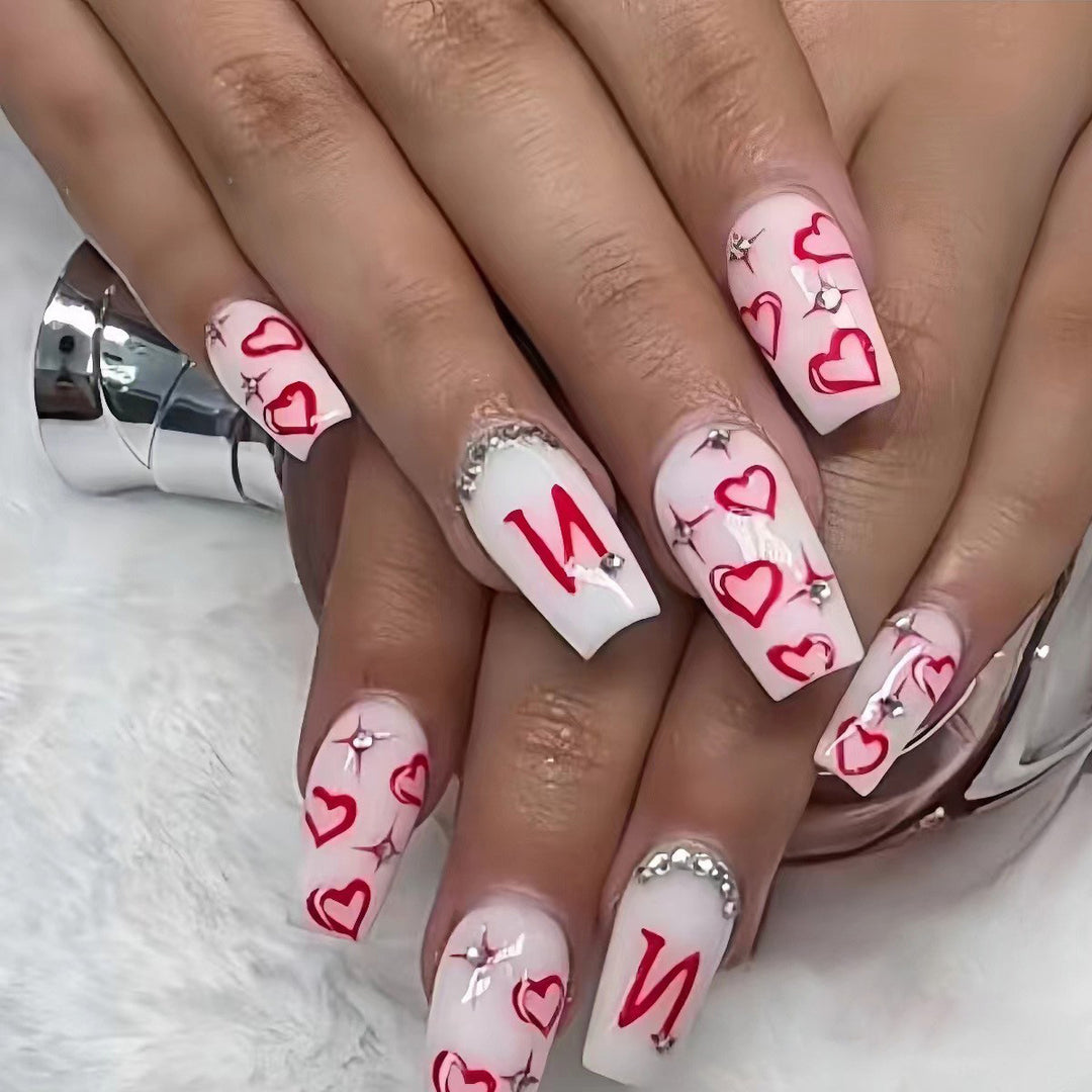 Künstlerisches Herz und Edelstein Nagelkunst Set