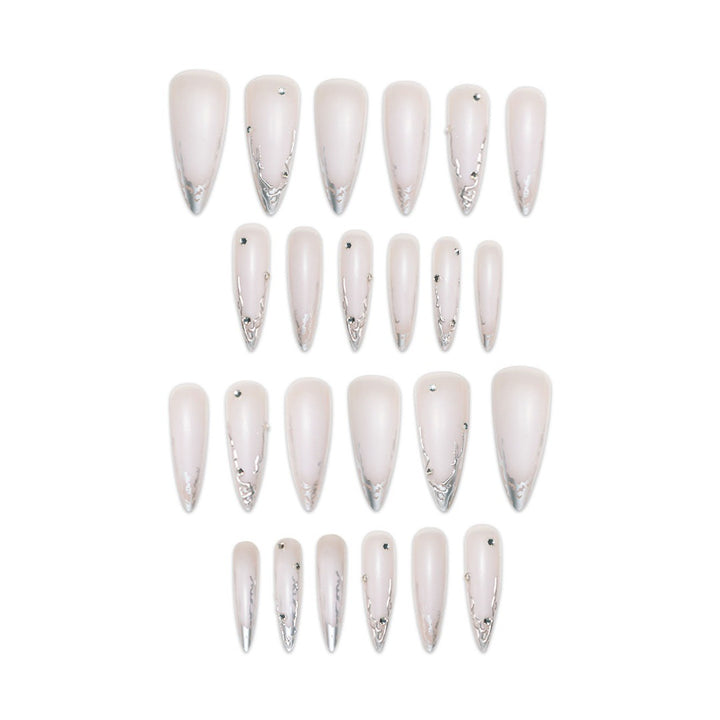 Angular Stiletto Press-On Nagelverlängerungen Karnz