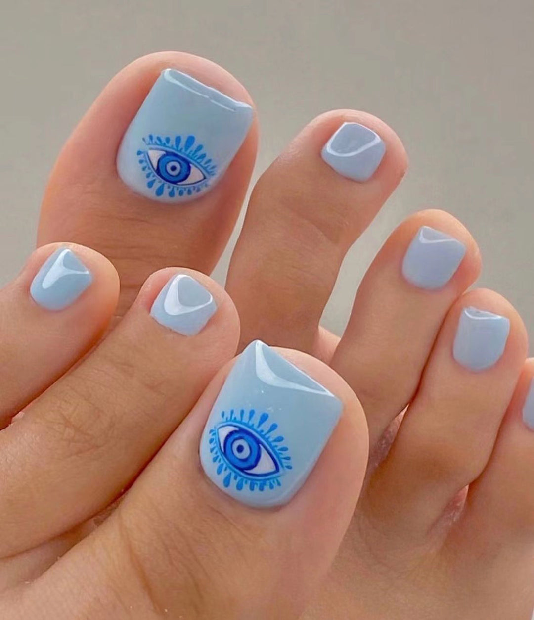 Kunstvolle Fußnagelgestaltung mit Göttlichem Schmetterlingsdesign Karnz