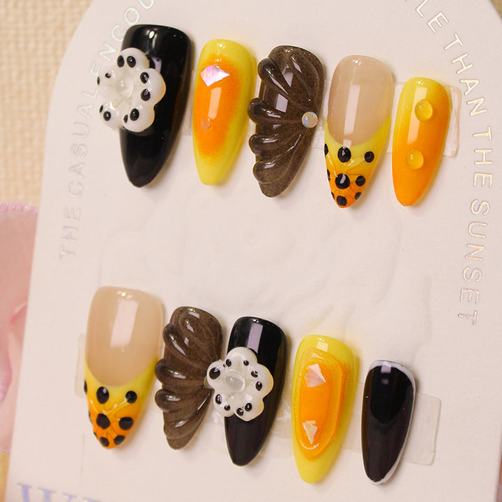 Kunstnagelset mit kreativen Dessert-Motiven Karnz