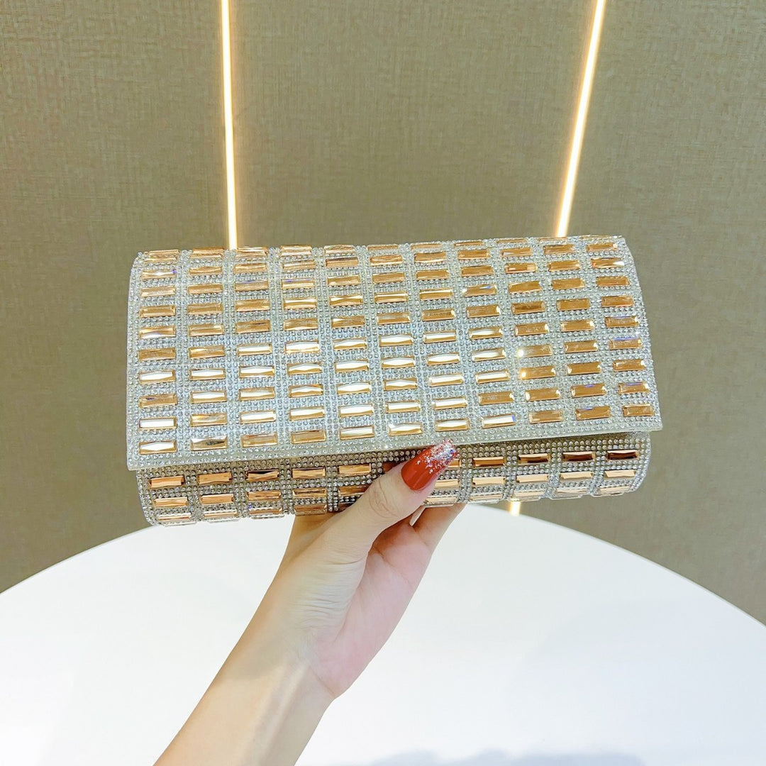 Glamouröse Kristallbesetzte Abendclutch