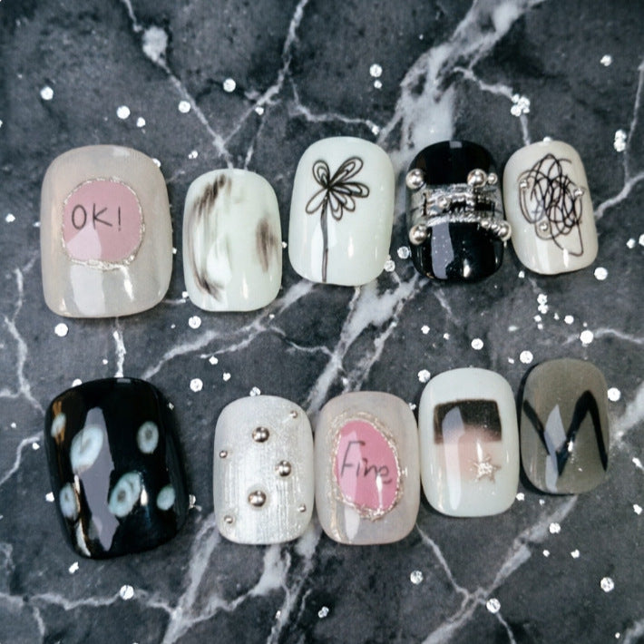 Kreatives Kunstnagelset Karnz