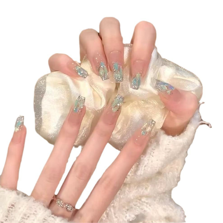 Glamouröses, mit Kristallen akzentuiertes Press-On-Nagelset Karnz