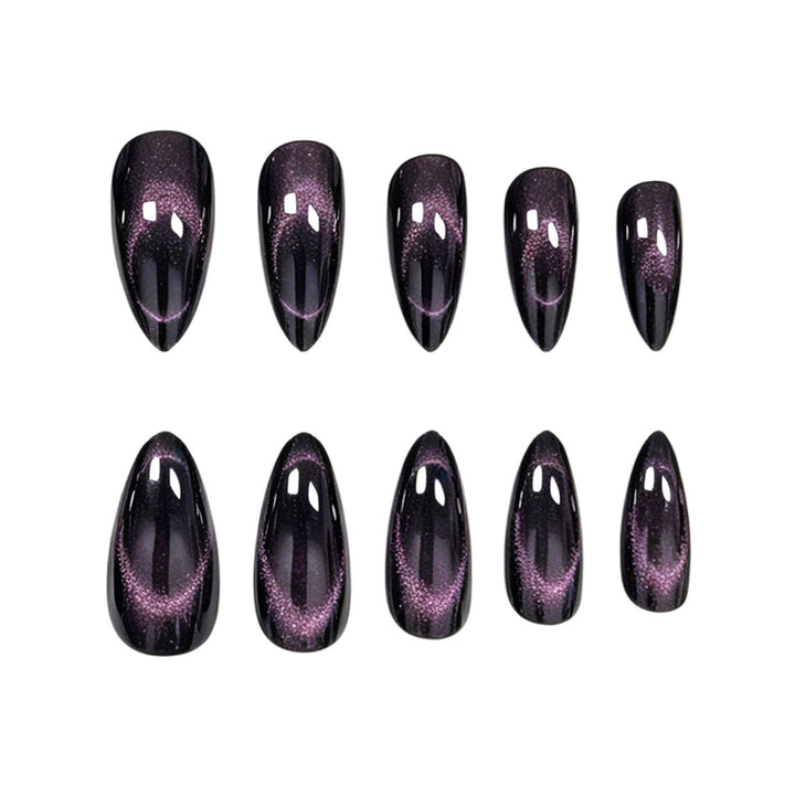 Stylische Stiletto-Nagelverlängerungen Karnz