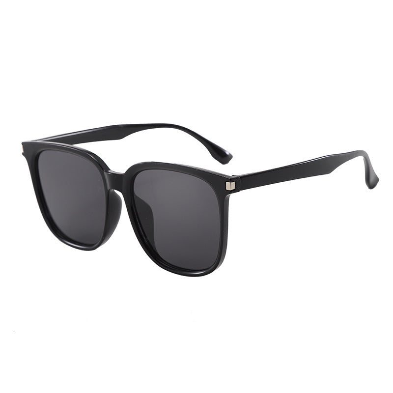 Damen schicke modische Sonnenbrille im quadratischen Design Karnz