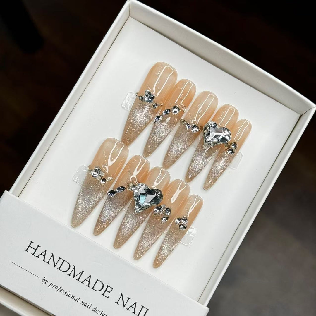 Stiletto Press-On Nagelkunstset mit Strassakzenten