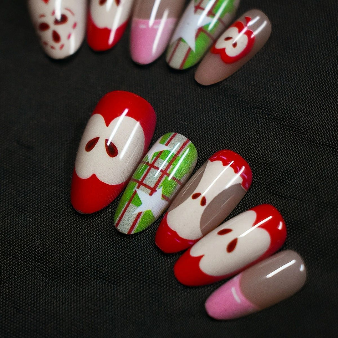 Künstlerisches Nageldesign Karnz