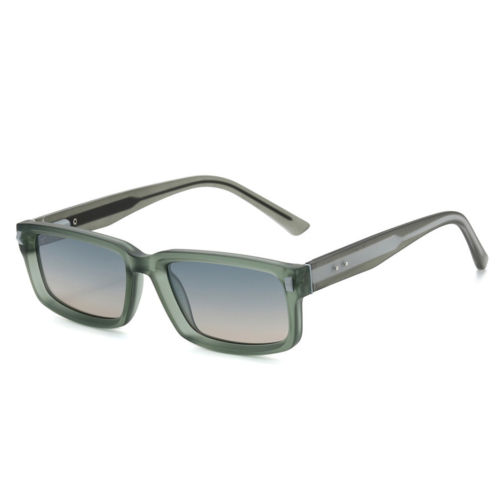 Damen Sonnenbrille im modernen Design Karnz