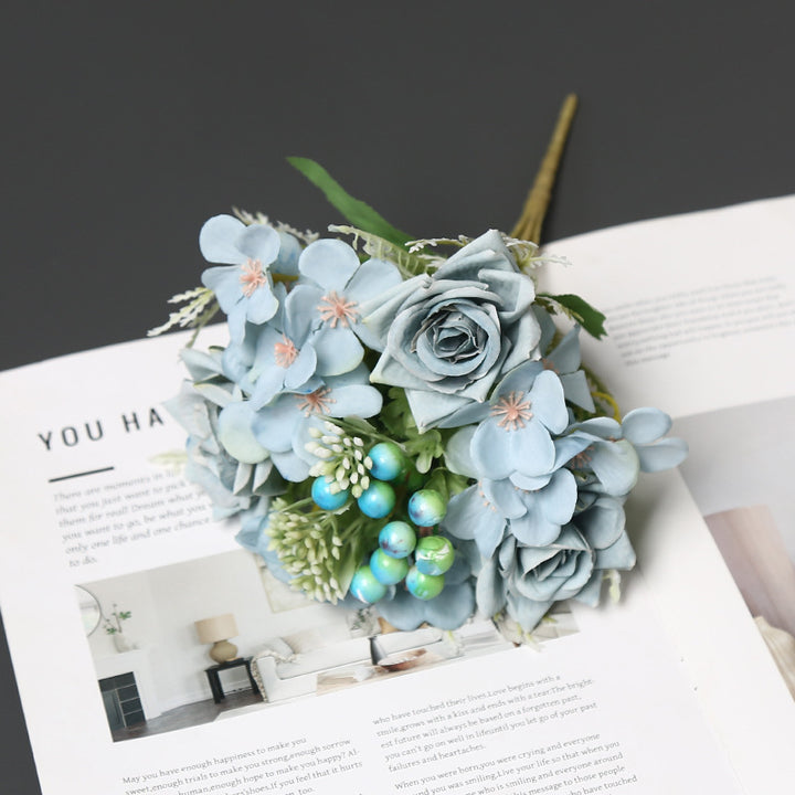Elegante Blumenarrangement für die Wohnkultur Präsentation