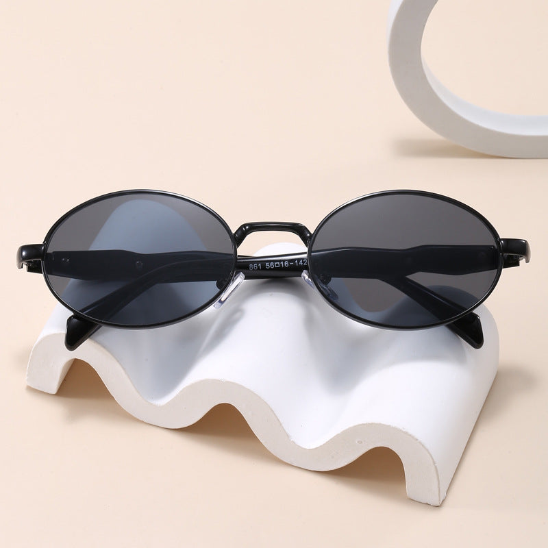 Modische Sonnenbrille Im Eleganten Ovaldesign Karnz 1787127969