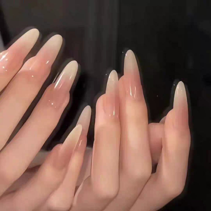 Dekorative Stiletto Press-On Nägel Karnz