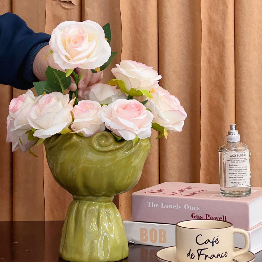 Dekorative blumenförmige Vase für Wohnkultur