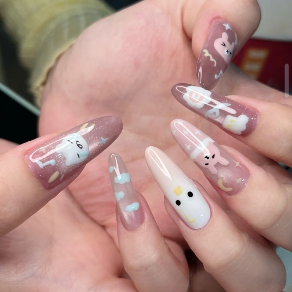 Kunstnägel mit Stilvollen Tiermotiven Karnz