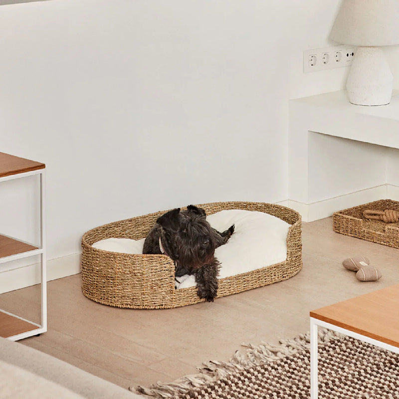 Gemütlicher und stilvoller Hundebett aus geflochtenem Material Karnz