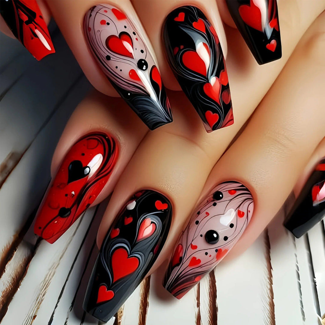 Künstlerisches herzförmiges Nagelkunstset Karnz