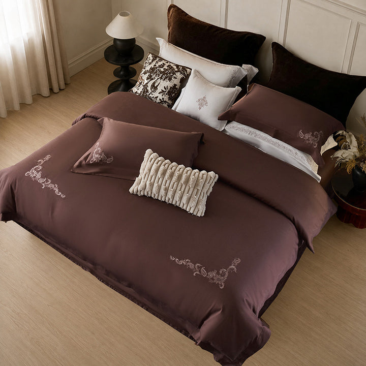 Hotel-Stil Bestickte Baumwollsatin Bettwäsche Set mit Ecken Floral-Motiv und Strick-Lumbar-Kissen