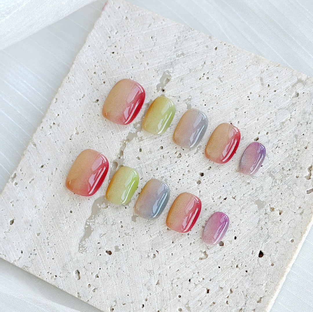Herz dekoriertes Press-On Nagelset