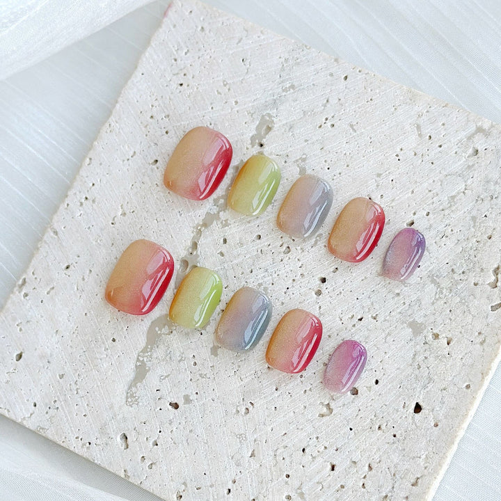 Herz dekoriertes Press-On Nagelset