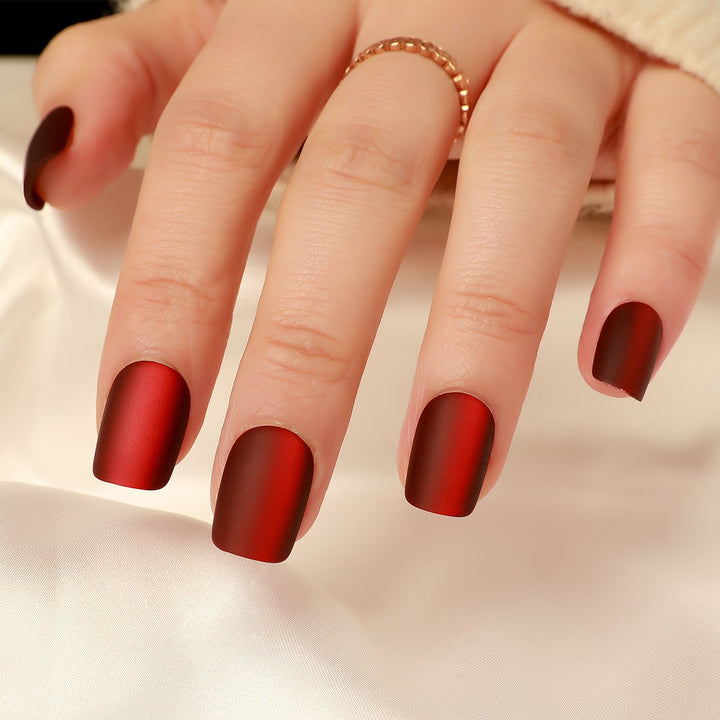 Mattes Finish Press-On Nail Set Karnz