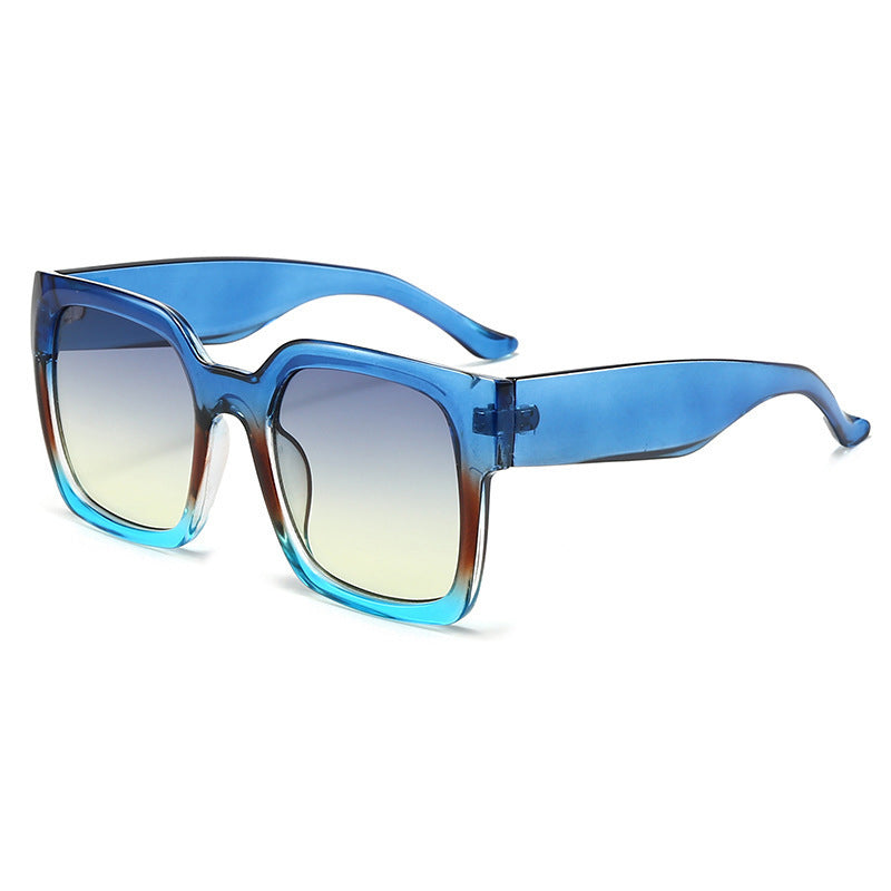 Damen quadratische Sonnenbrille mit stylischem Transparentrahmen und sanften Farbverlauf Karnz
