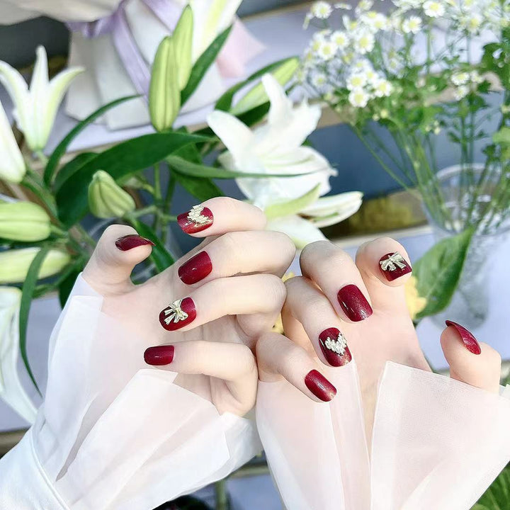 Elegante Nagelkunst Karnz