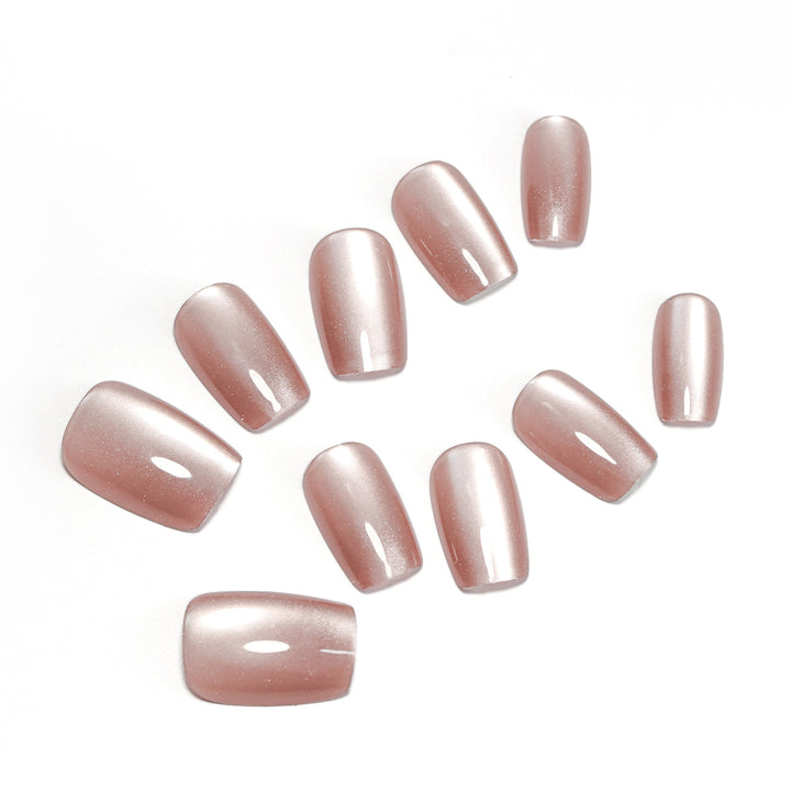 Künstliche Nagelverlängerungen mit glänzendem Finish Karnz