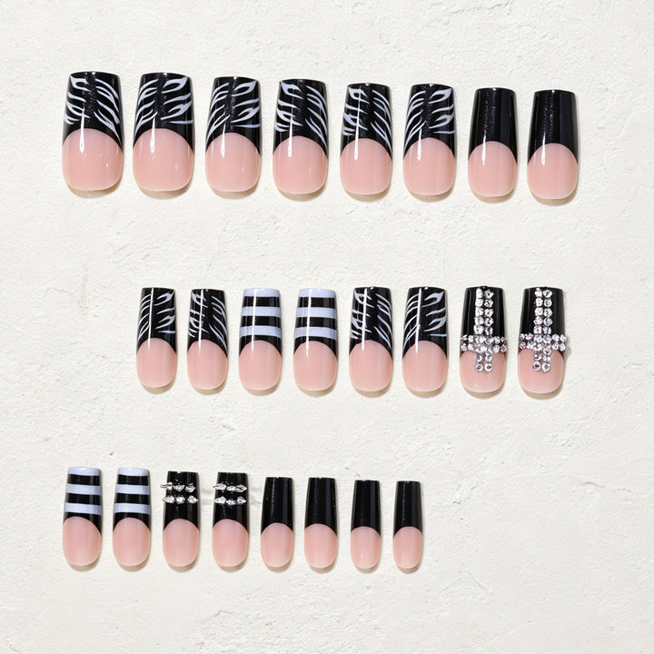 Glamouröses Stiletto Nageldesign Karnz