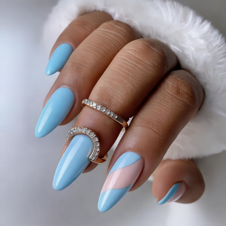 Kunstnägel Im Eleganten Stiletto-Design Karnz