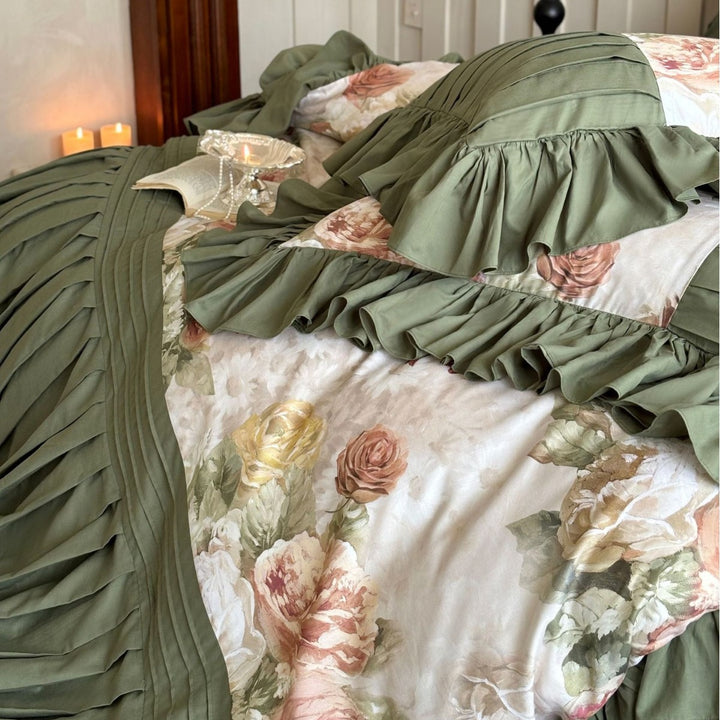 Luxuriöses plissiertes Bettwäsche-Set mit Rüschen und floralem Muster