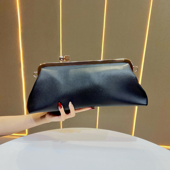 Stilvolle Satin Abend Clutch