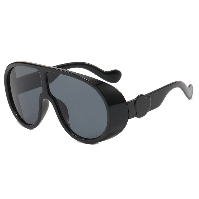 Damen Sportliche Oversized Sonnenbrille mit innovativem Design Karnz