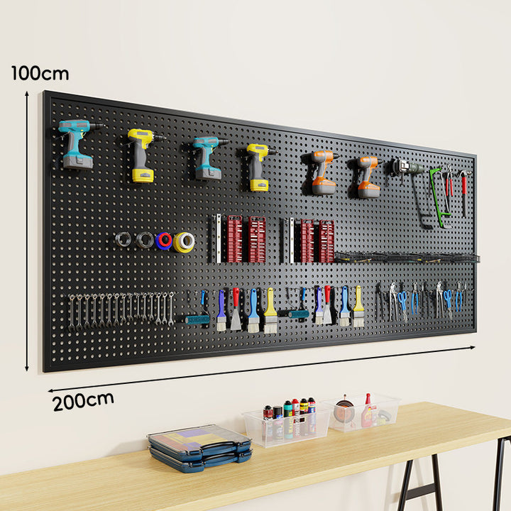 Wandmontierter Lochblech-Werkzeug-Pegboard-Organizer mit modularen Haken und Drahtkörben