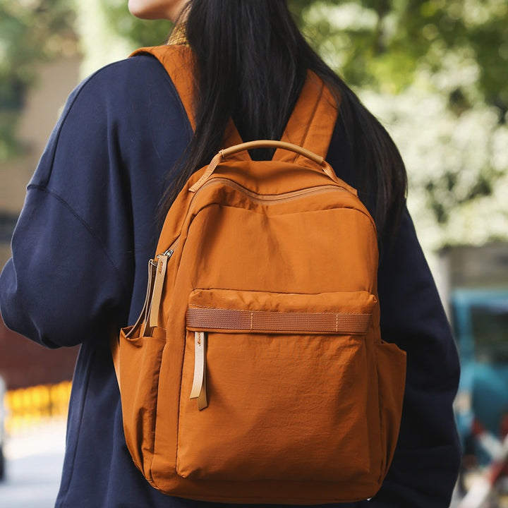Funktionaler Rucksack für den täglichen Gebrauch Karnz