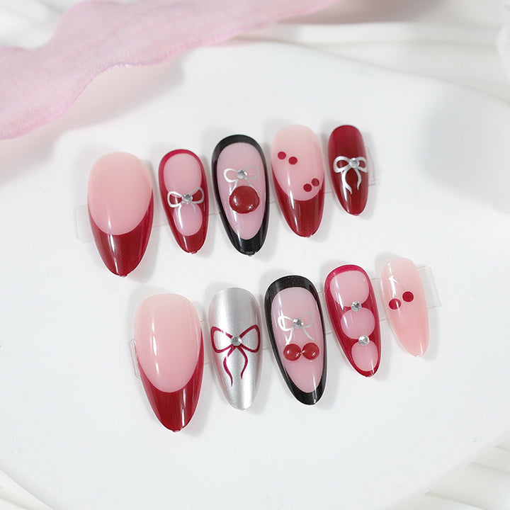 Kunstnagelset mit einzigartigen Designs Karnz