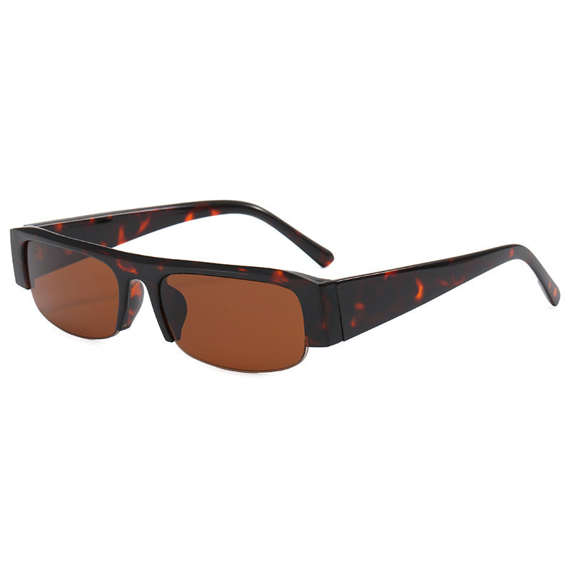 Zeitgenössische retro-inspirierte Flachlinsen-Sonnenbrille Karnz