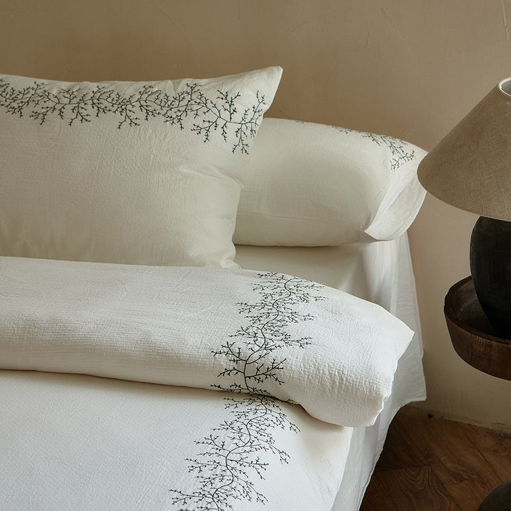 Bestickte Leinen-Baumwoll Bettbezug Set mit botanischem Rand
