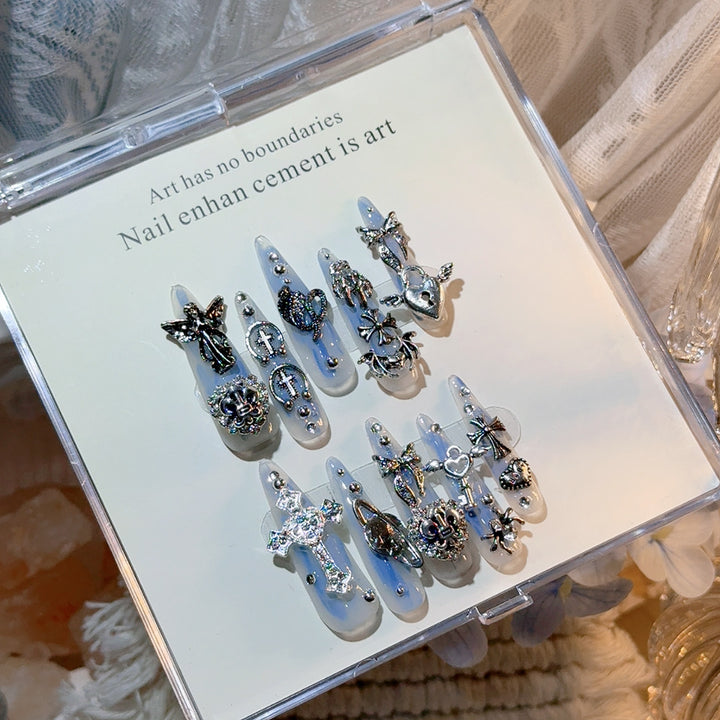 Glamouröse dekorative Nagelspitzen