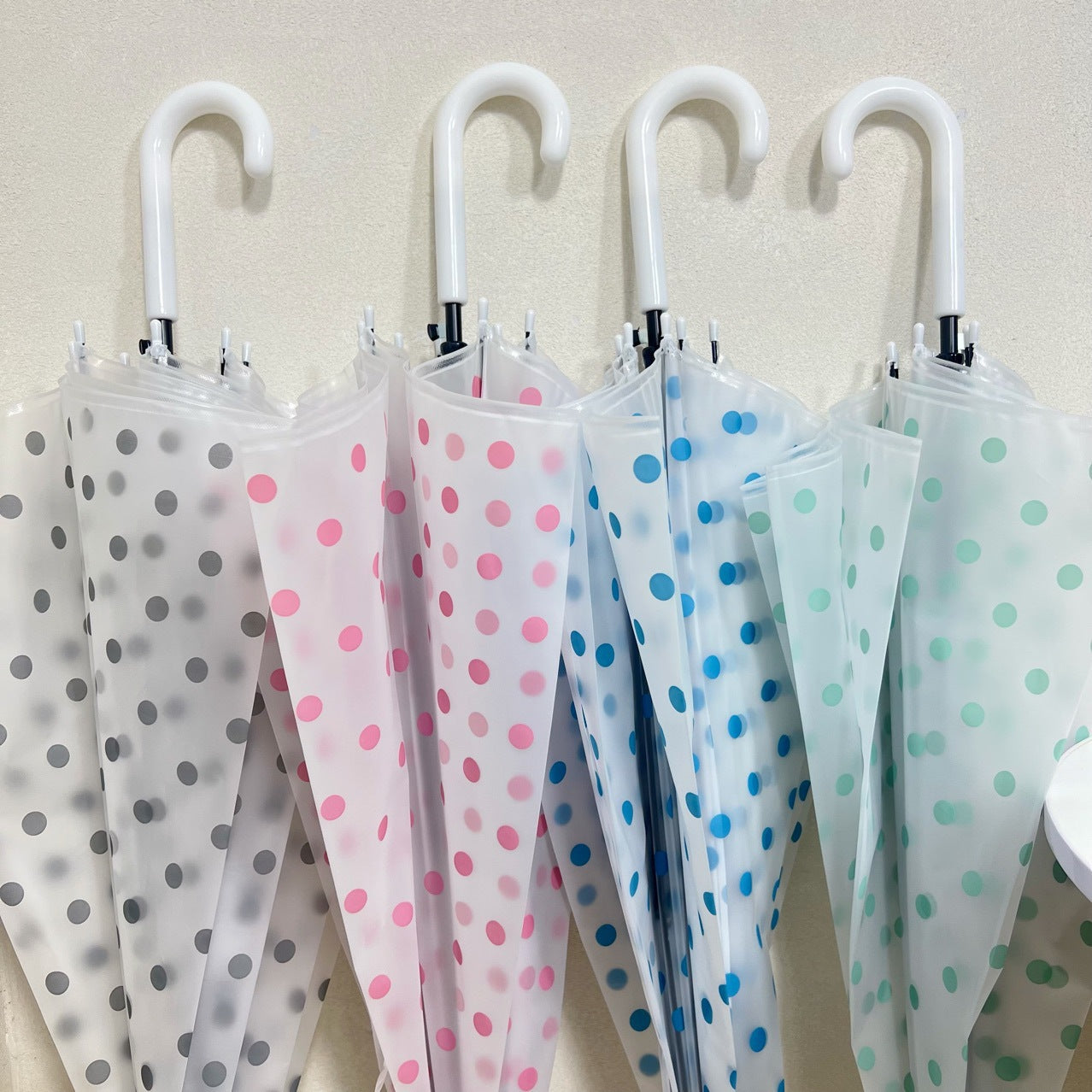 Damen transparenter Regenschirm mit Punkten Karnz