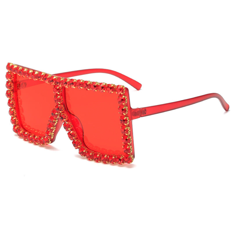 Damen auffällige quadratische Sonnenbrille mit funkelnden Applikationen Karnz