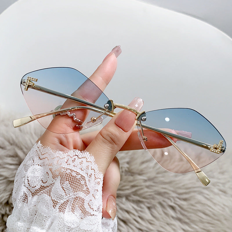 Damen Cat-Eye Design Sonnenbrille mit eleganten Akzenten Karnz