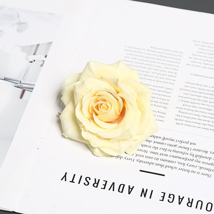 Florale Corsage für dekorative Trage- und Ausstellungszwecke